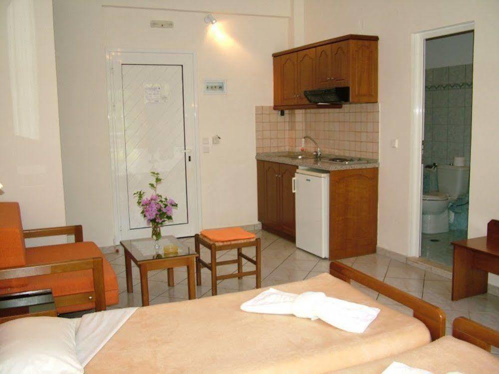 Angelica Studios And Apartments Agia Marina Exteriér fotografie