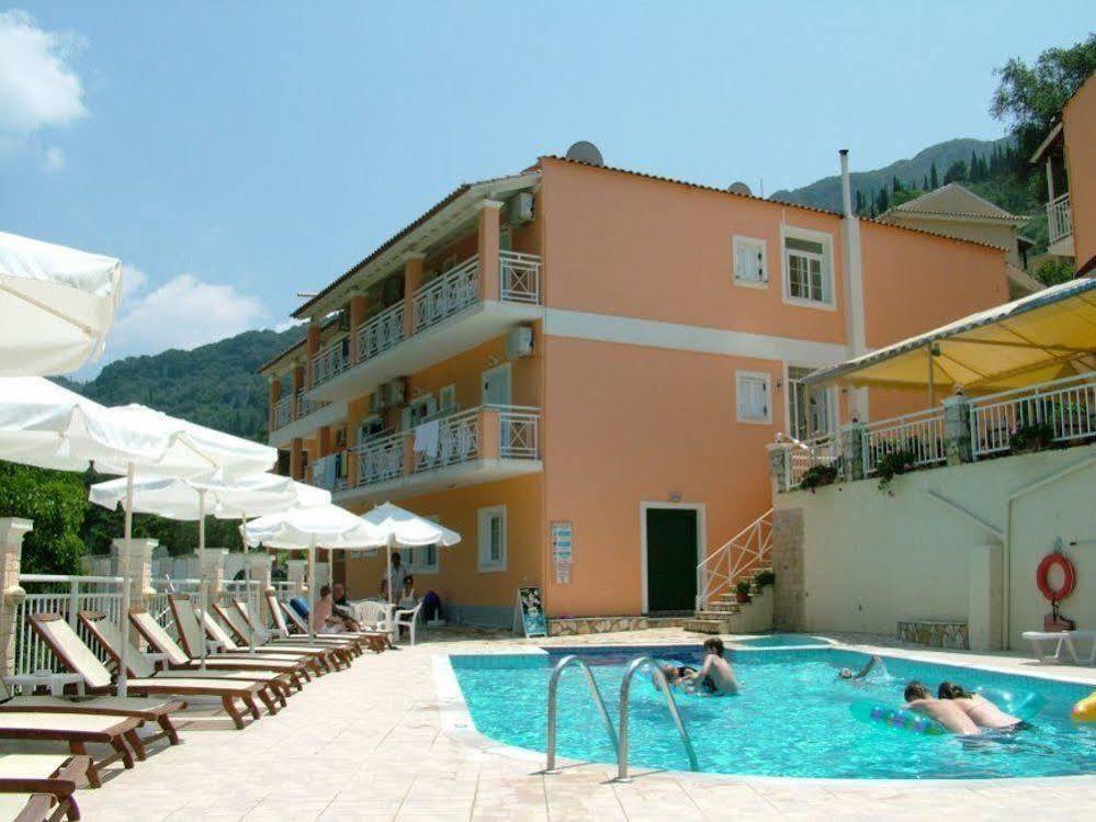 Angelica Studios And Apartments Agia Marina Exteriér fotografie