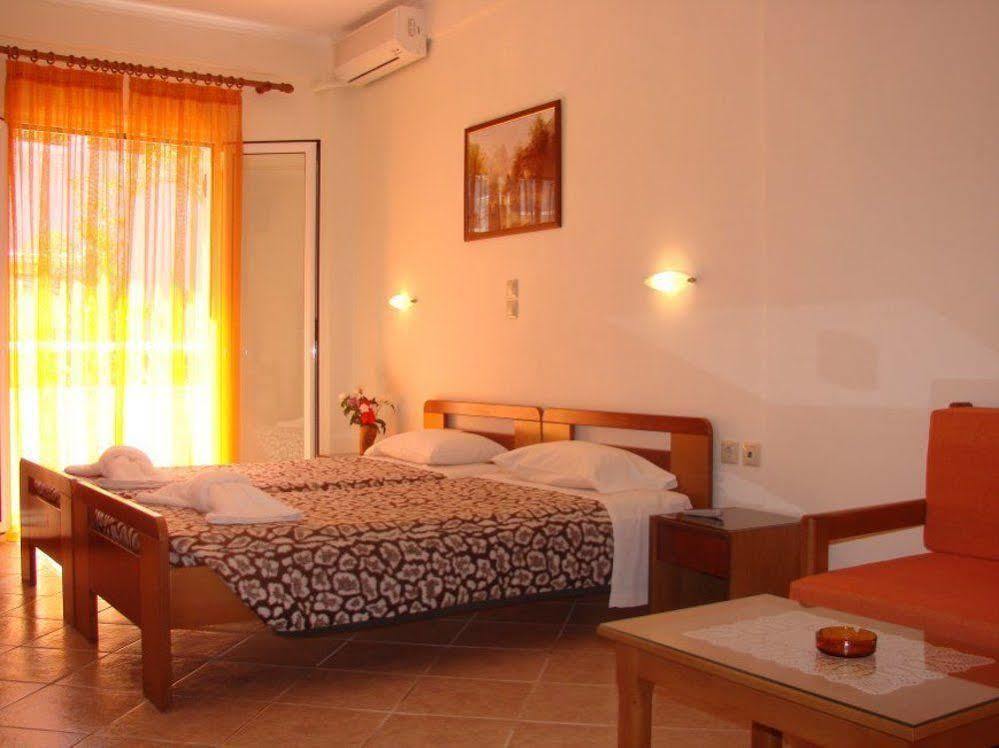 Angelica Studios And Apartments Agia Marina Exteriér fotografie